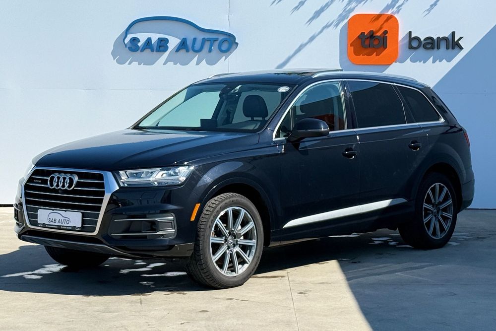 Audi Q7 7locuri