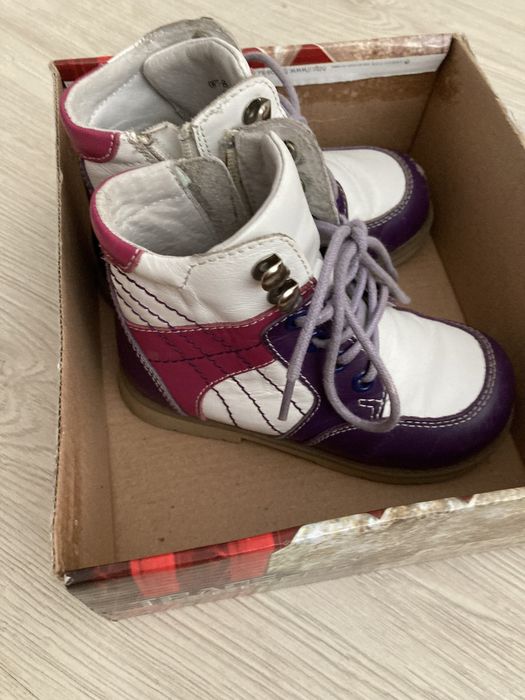 Детские ортопедические ботинки.