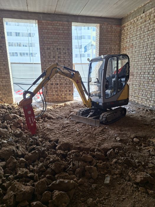 Услуги мини экскаватора. Блоха.