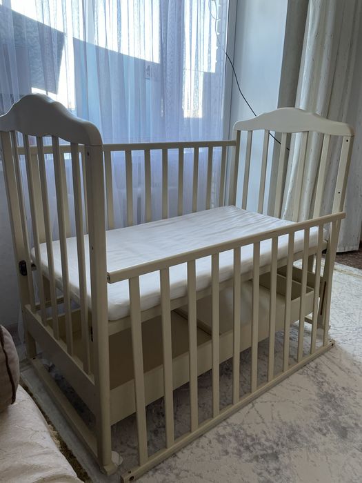 Продам детскую коляску и кровать