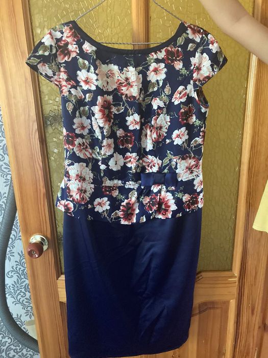 Продам женское платье