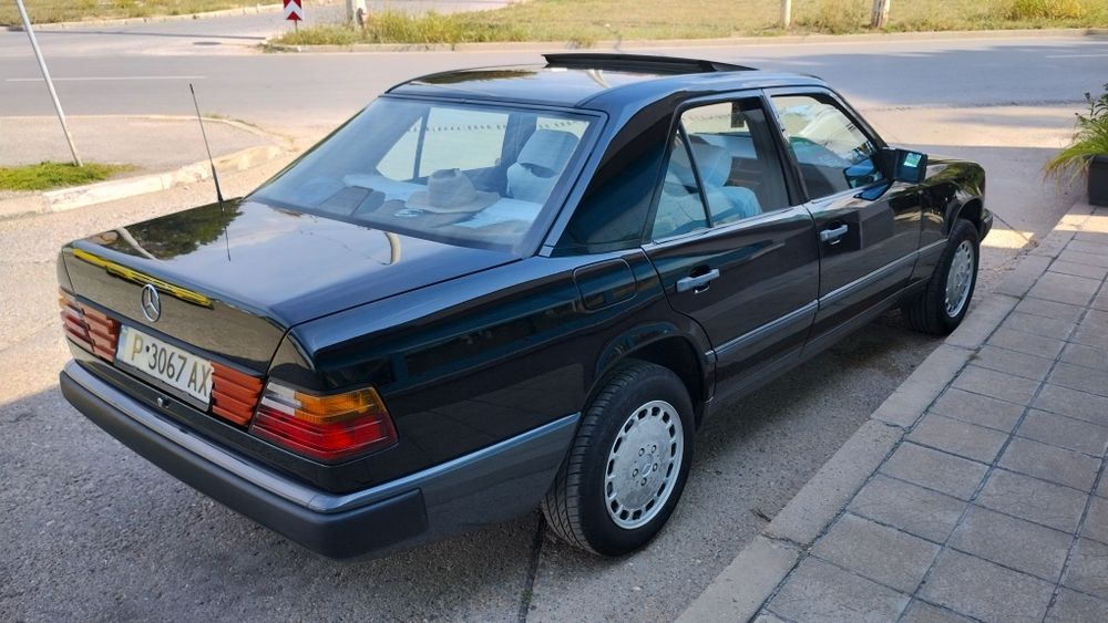 Mercedes-Benz 124 200 D