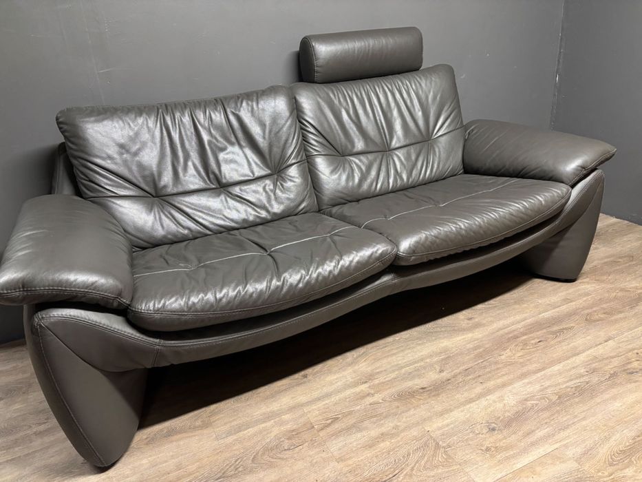 Canapea 2 pers. piele naturala de culoare gri