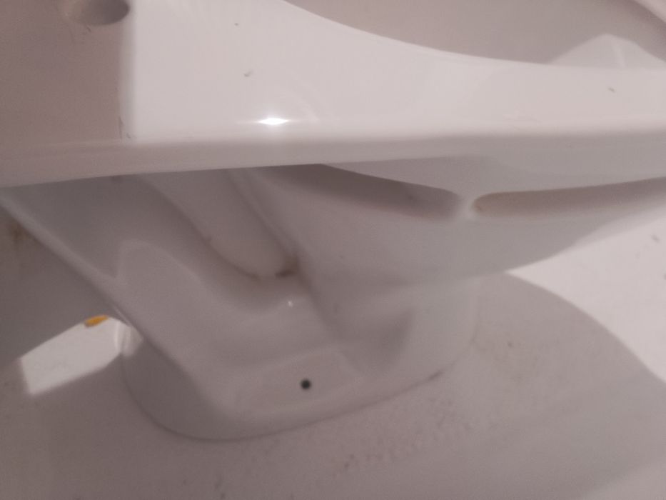 Продам  унитаз в хорошем состоянии