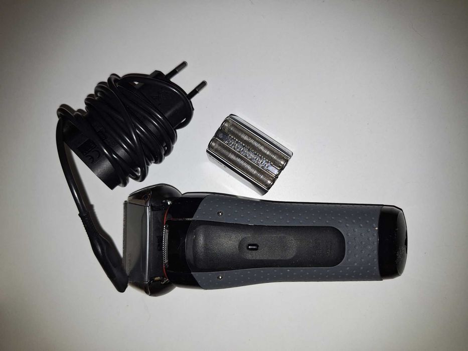 Електрическа самобръсначка Braun Series 5 - 60 лв.