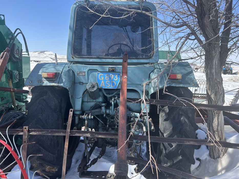 Трактор  мтз 80