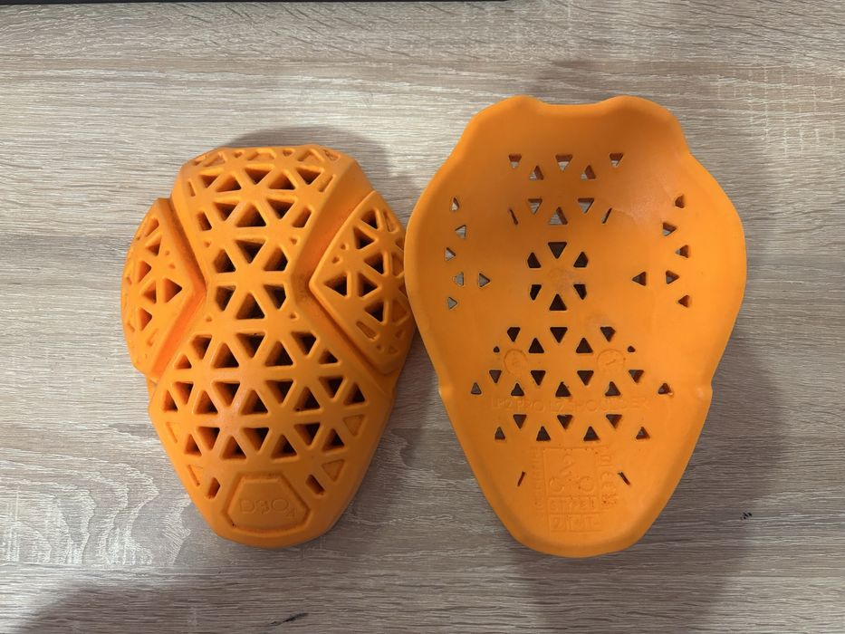 Protectii de coate si umeri D3O