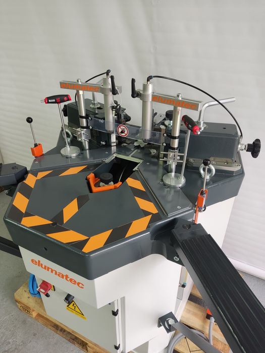 Ъглонабивна машина Elumatec EP 124 - Германия - нова.