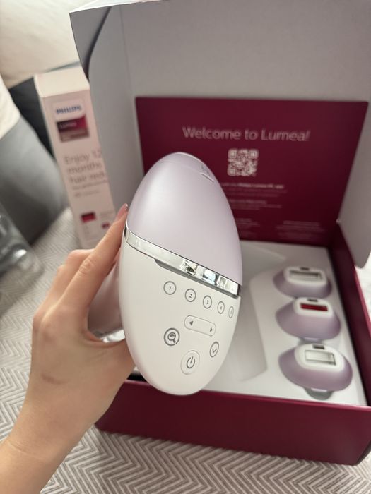 Фотоепилатор Philips BRI947/00 Lumea