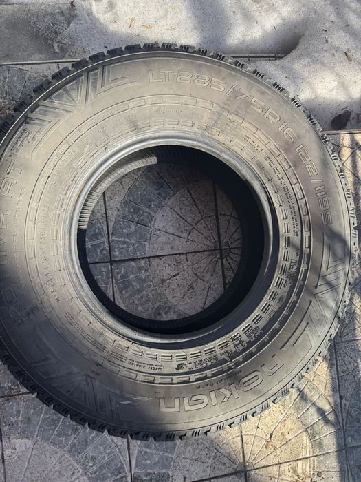 Nokian 285/75 R16