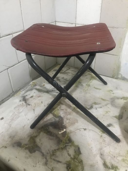 Стульчик табуретка складная металическия