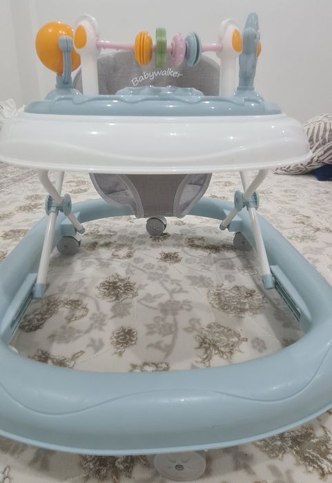 Ходунок детскии новый