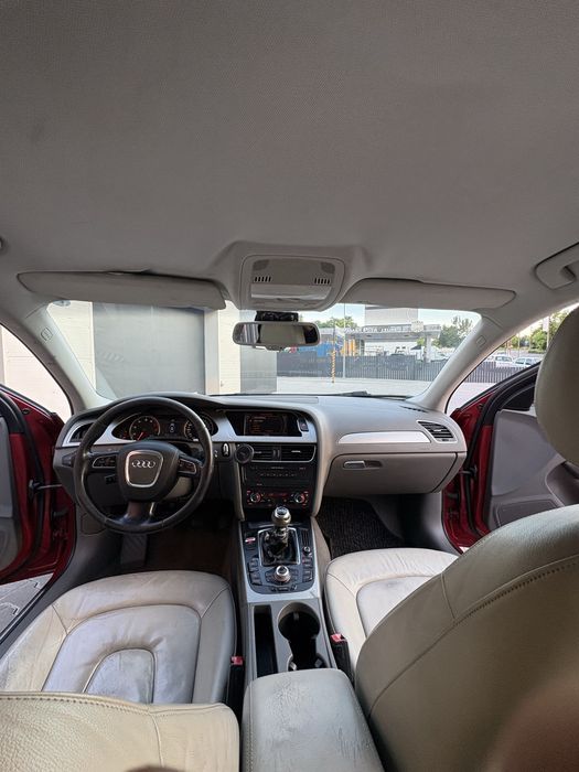 Audi A4 B8 1.8 TFSI 160 CP | Manuală | Piele | Încălzire scaune|