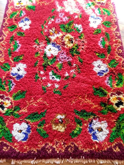 Продавам ръчно тъкани китеници