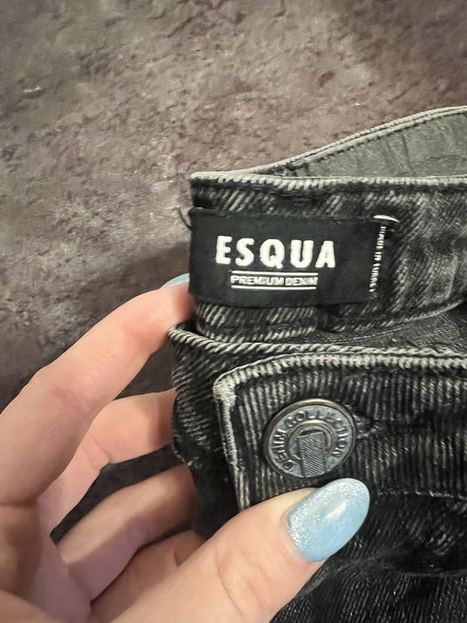 Черни нови дънки