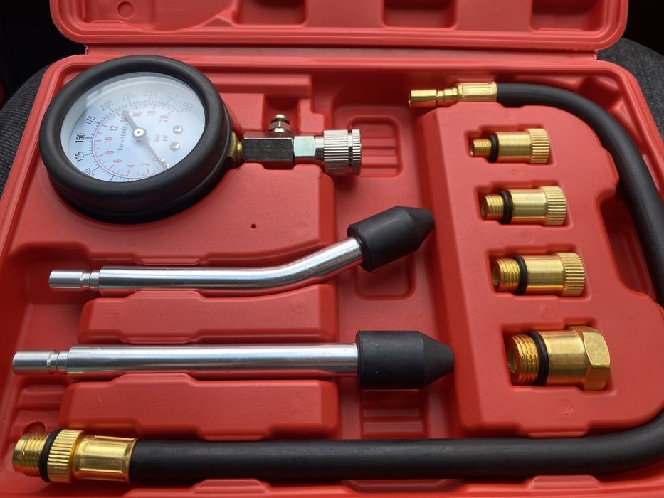 Компрессометр автомобильный
