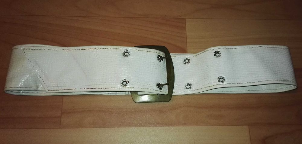 Кожаный ремень женский