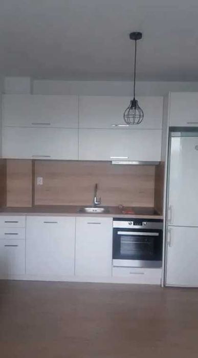 Дава се под наем Двустаен апартамент в Пловдив, Южен - 70 кв.м за 300 € - Снимка #1