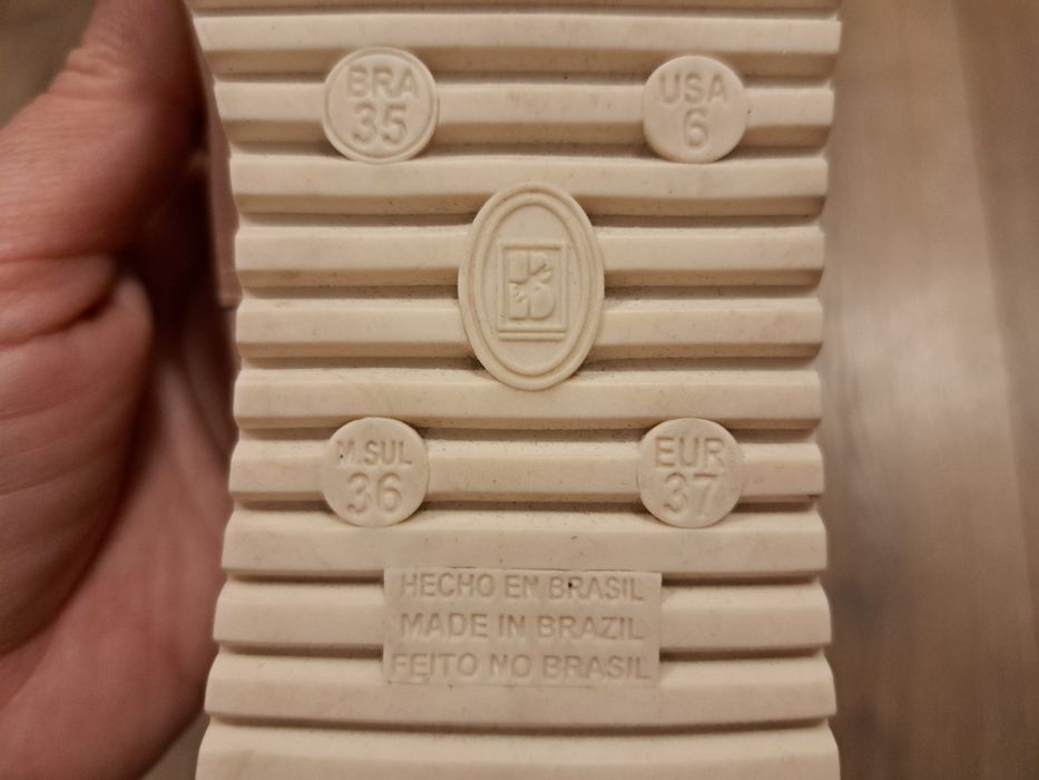 Дамски обувки от естествена кожа