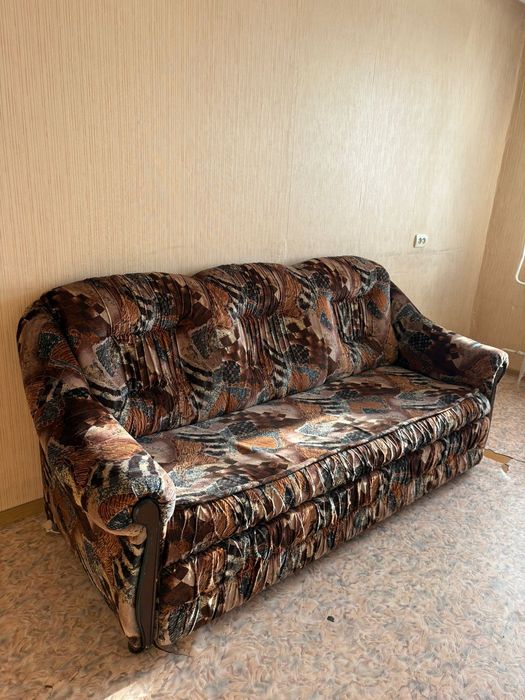 Отдам даром диван