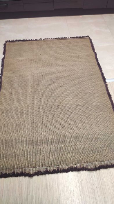 Килим лилав за хол