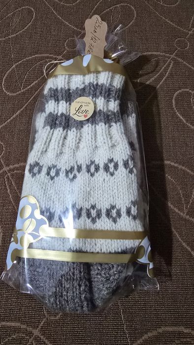 Вълнени чорапи ръчно плетени