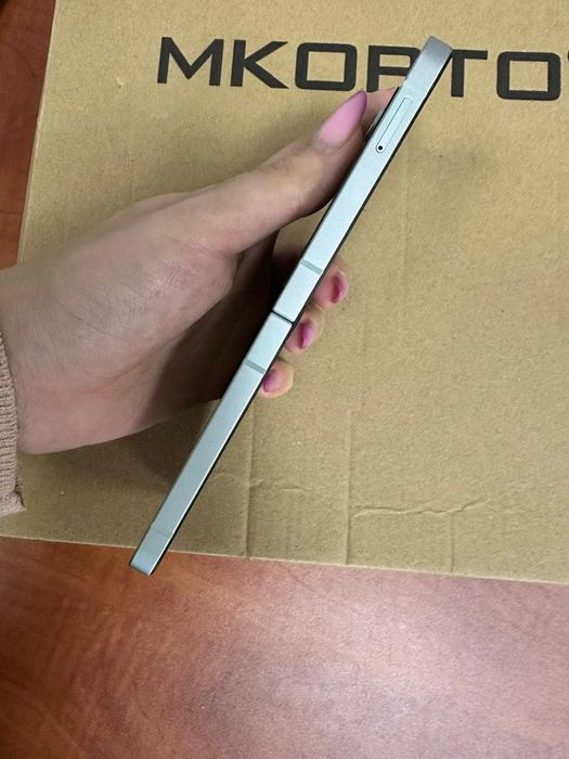 Telefon mobil Samsung Galaxy Z Flip6, 12GB RAM, 256GB, 5G, Mint