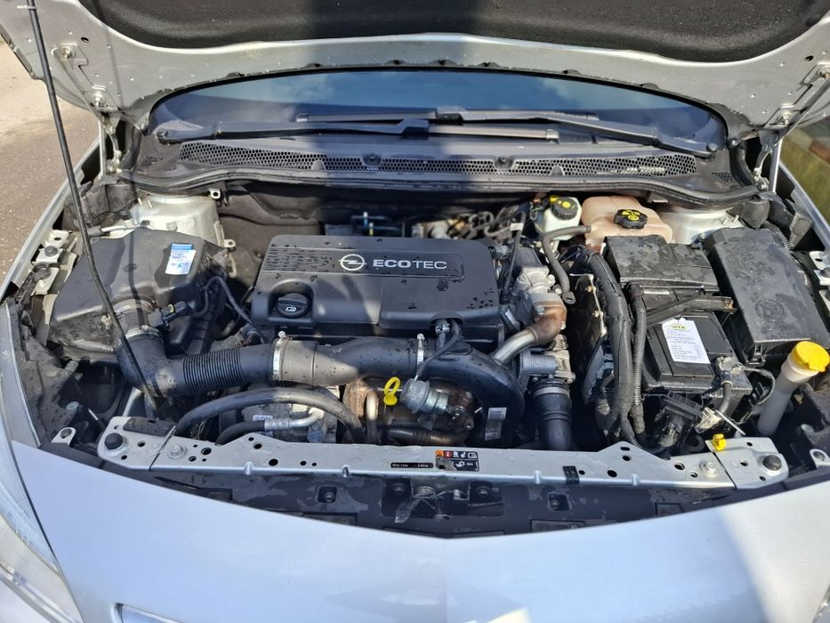 Se vinde Opel astra j
