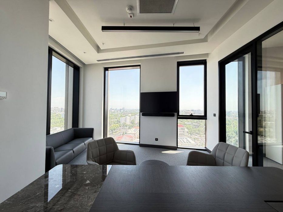 Триллиант Алайский Рынок | 1600кв - нежилое помещение Аренда