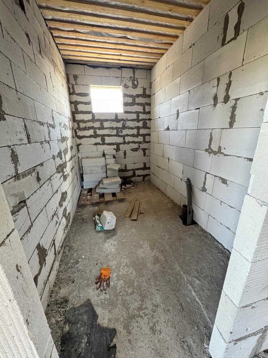 Продам 4-х ком дом, 29 мкр. 35 мил!