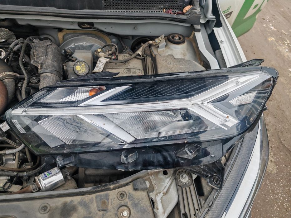Repar faruri Logan 3 – Fază scurtă slabă / defectă