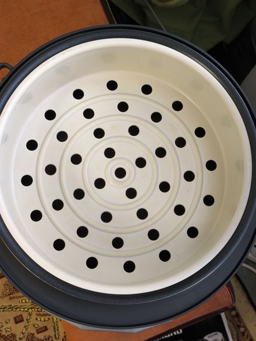 Мультиварка Редмонд ,Redmond 5 литров  Б/У