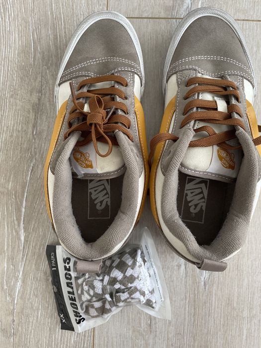 Кросовки Vans оригинал с дополниткльными шнурками