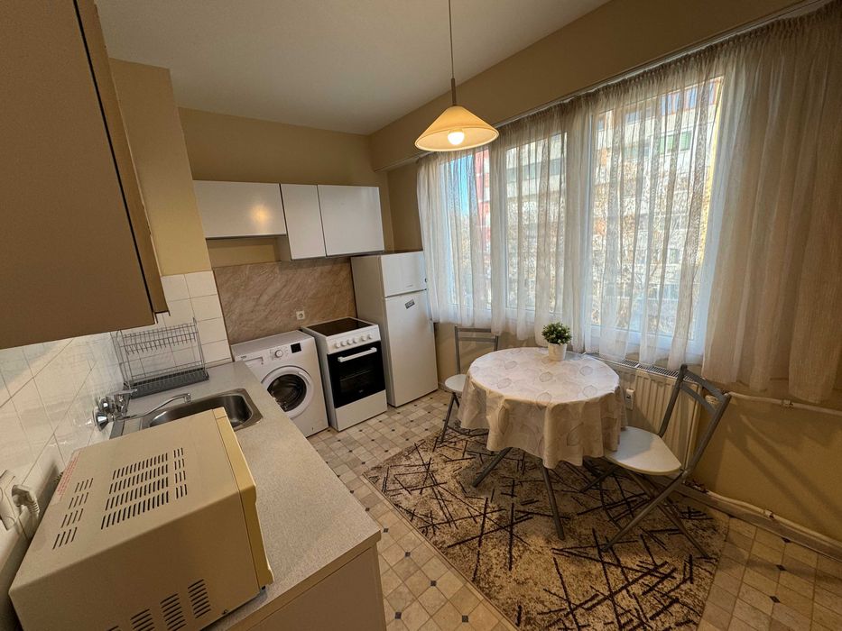 Дава се под наем Двустаен апартамент в София, Център - 52 кв.м за 425 € - Снимка #3