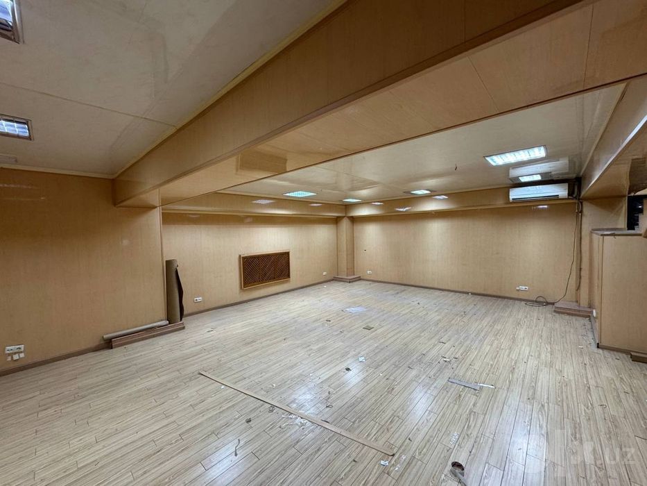 Продается коммерческая недвижимость, ориентир: ул.Афросиаб, 250м²