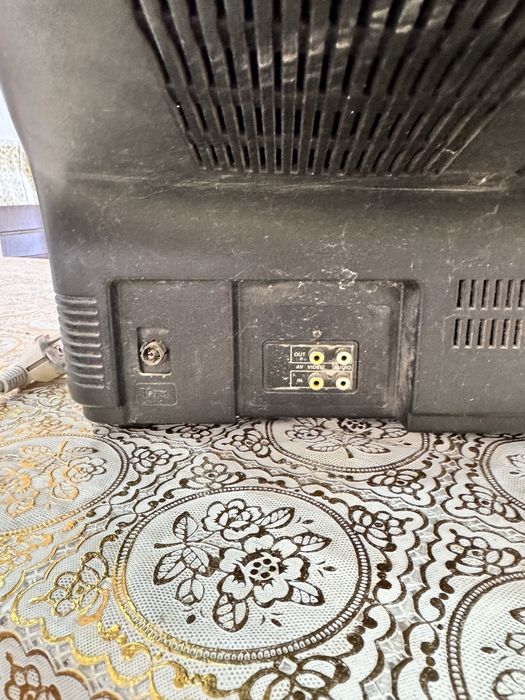 Продам телевизор