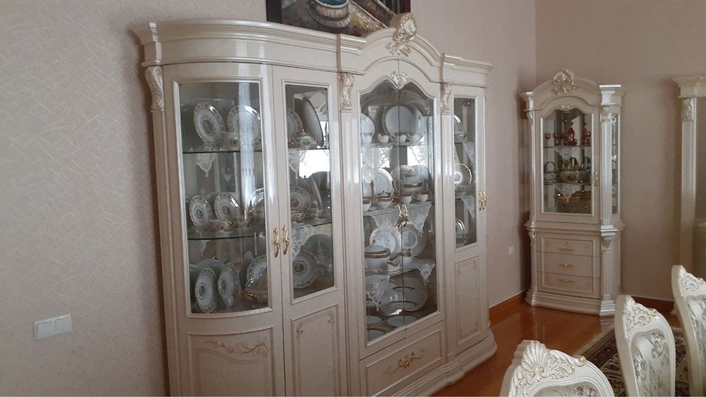 Мебель для гостиной комплект.