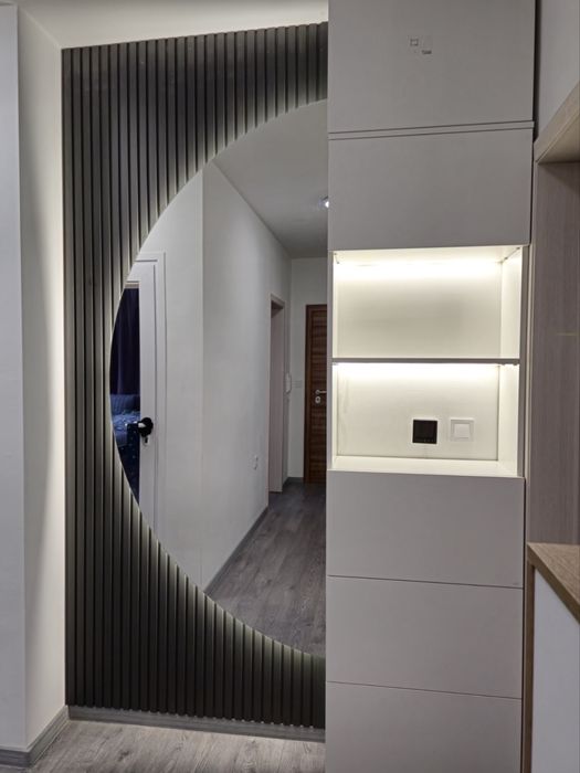 Поръчково огледало