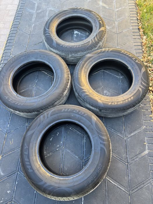 Резина 205/70R15