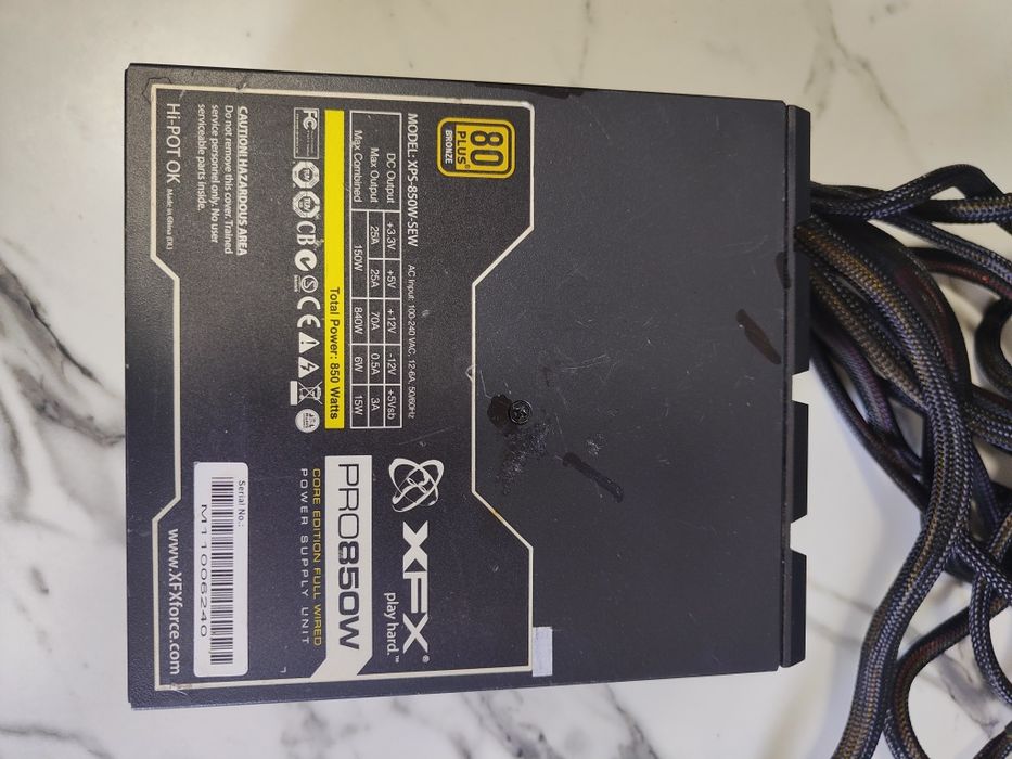 Vând sursă Xfx 850w pro core edition