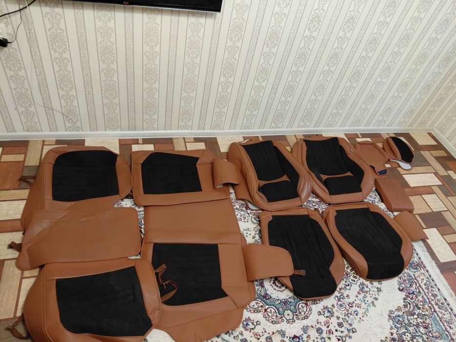 Продам чехлы Subaru Outbek