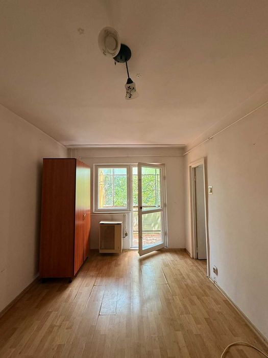 Garsonieră Mărăști – Str. Răsăritului – balcon, etaj 2