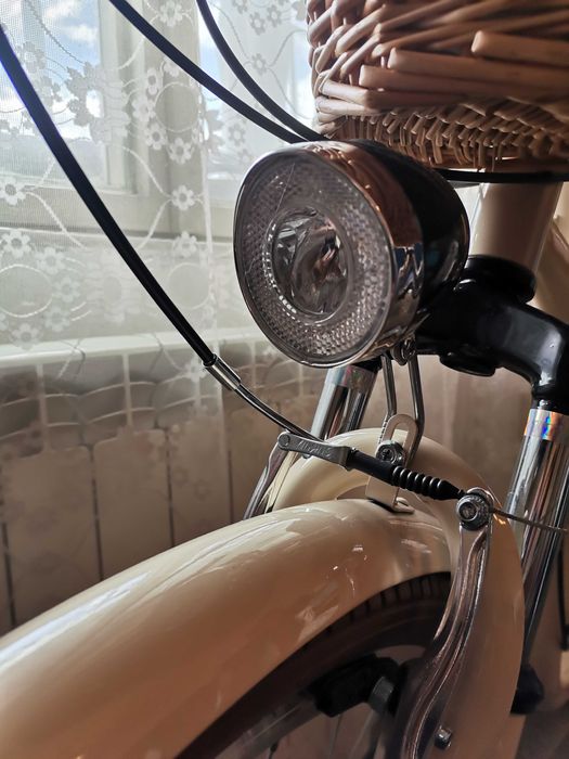 Vand bicicleta de oras noua