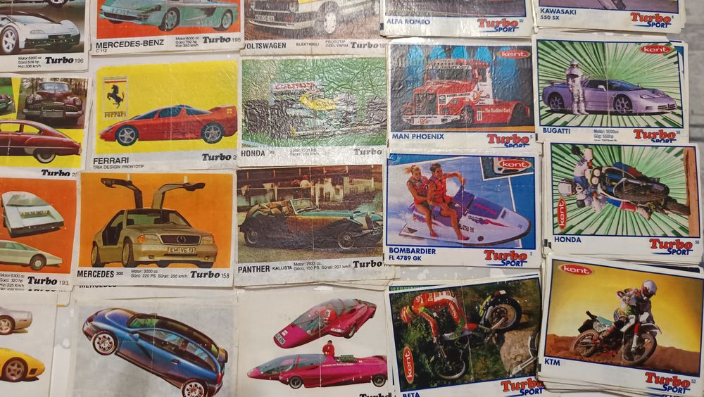Ретро колекция от оригинални Turbo картинки от 90-те години – 300 броя