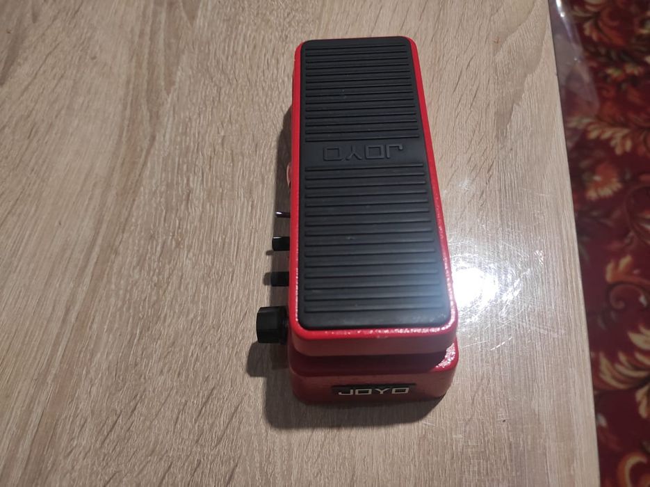 Педаль эффектов wah wah