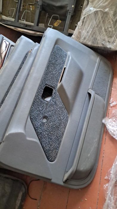 Опель фронтера дверные карты