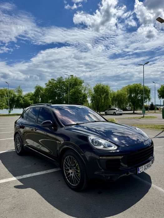 PORSCHE Cayenne 2017