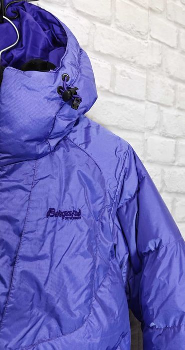 Bergans of Norway Дамско пухено лилаво яке с качулка размер М
