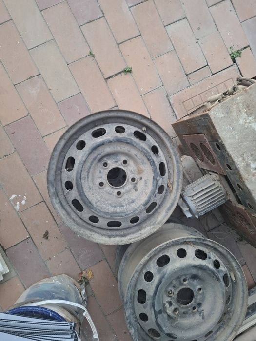 Продаю диски для авто.