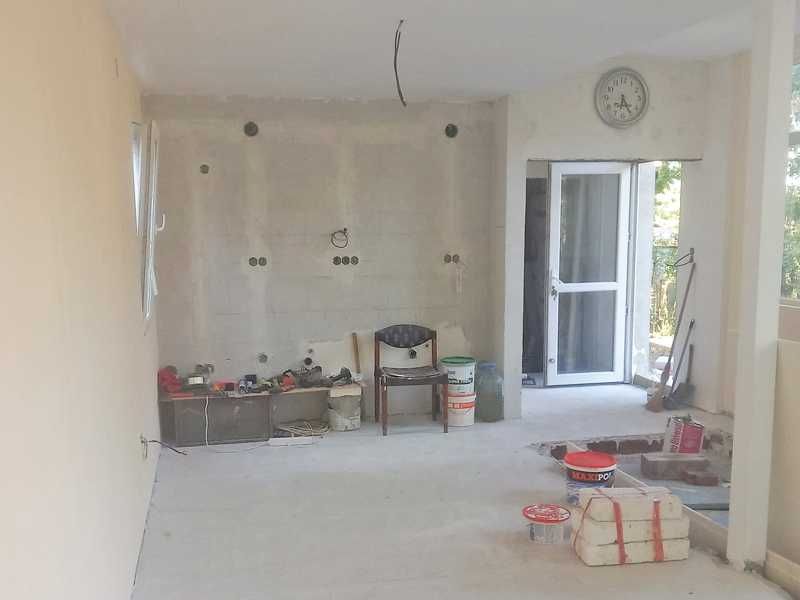 Нова енергоспестяваща къща на 50 км. от град София с. Туден общ. Годеч